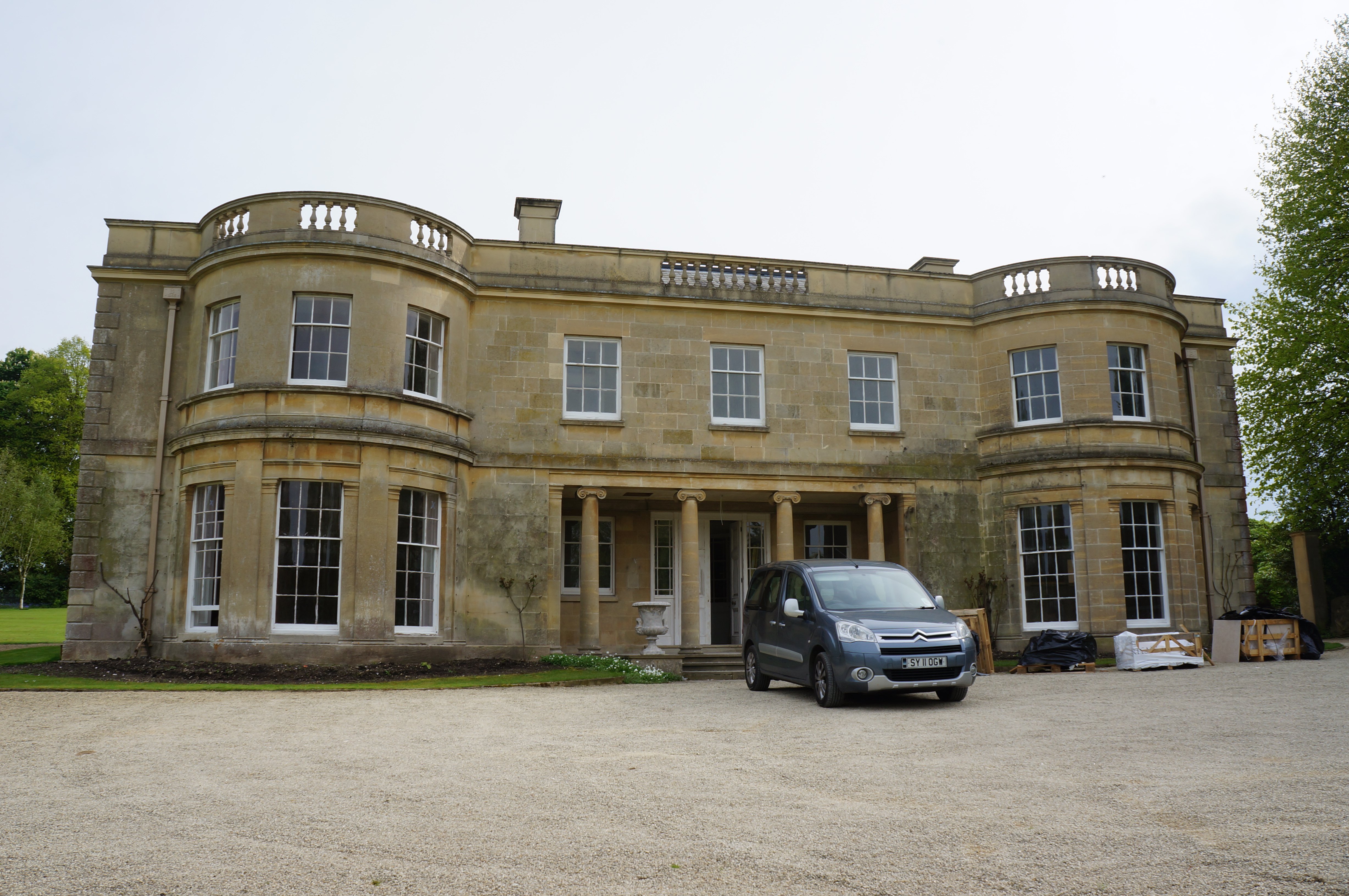 Painting and decorating the property in Wiltshire by crystal-painters